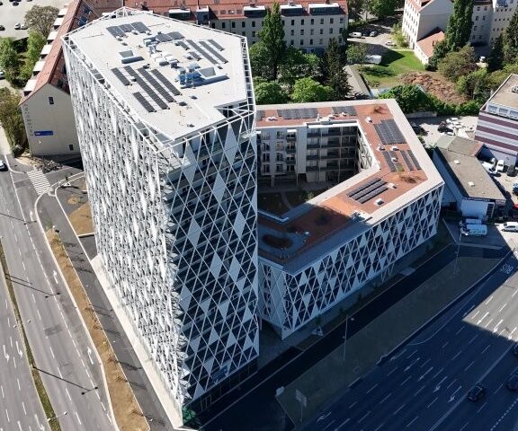 Level KS1 Tower in Graz bezogen