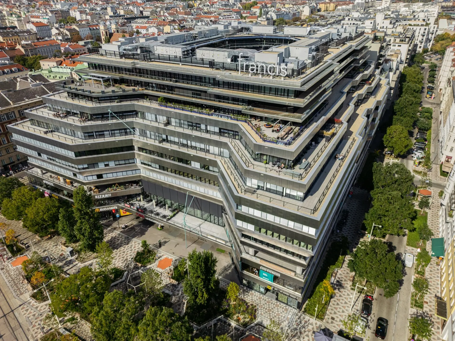 ÖGNI-Platin für revitalisiertes Bürogebäude Francis in Wien